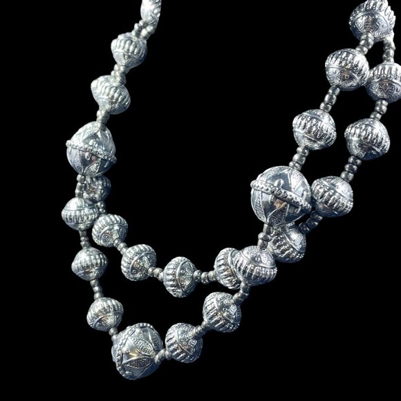Premier Designs Silver Bead Statement Necklace Boho Gothic Festival Lightweight - Picture 5 of 8